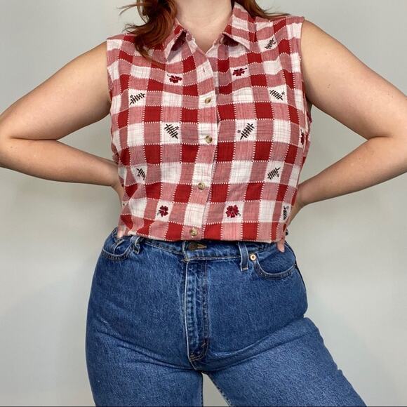 Vintage 90s XL Floral Embroidered Gingham Print Sleeveless Button Down Blouse - Picture 3 of 12